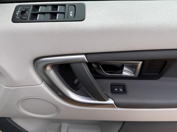Used Land Rover Discovery Sport 2015 for sale - 76293250: Photo 55