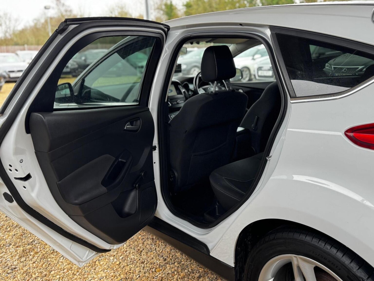 Used Ford Focus 2015 for sale - 77431378: Photo 21