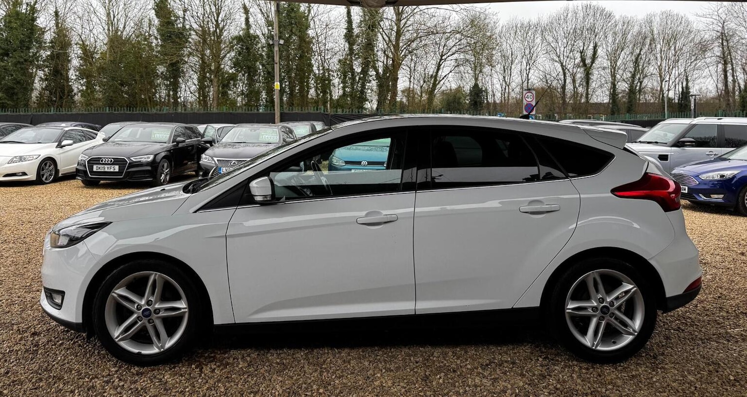 Used Ford Focus 2015 for sale - 77431378: Photo 8