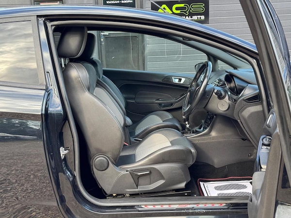 Used Ford Fiesta 2014 for sale - 75338044: Photo 23