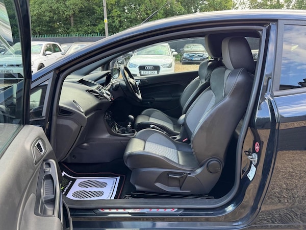 Used Ford Fiesta 2014 for sale - 75338044: Photo 31