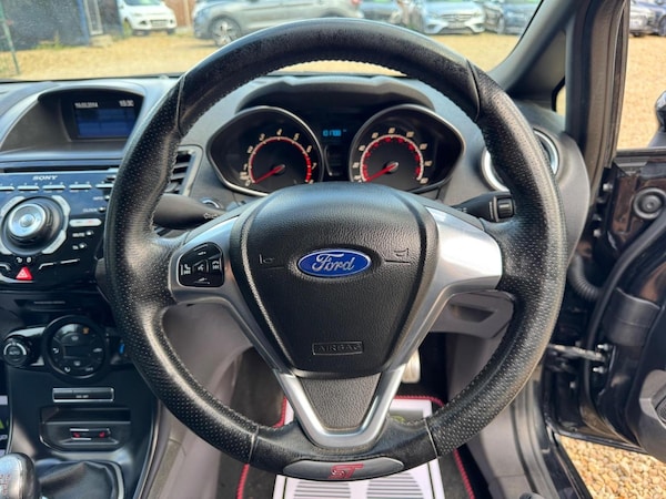 Used Ford Fiesta 2014 for sale - 75338044: Photo 34