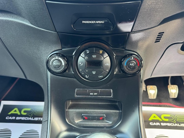 Used Ford Fiesta 2014 for sale - 75338044: Photo 36