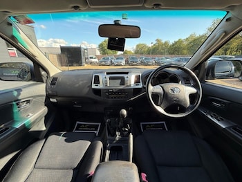 Used Toyota Hilux 2015 for sale - 75881699: Photo