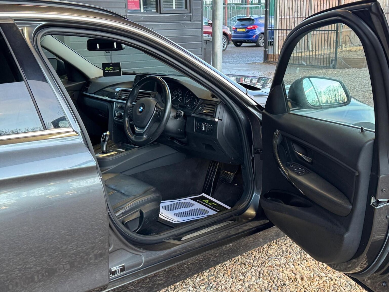 Used BMW 3 Series 2012 for sale - 77357314: Photo 18