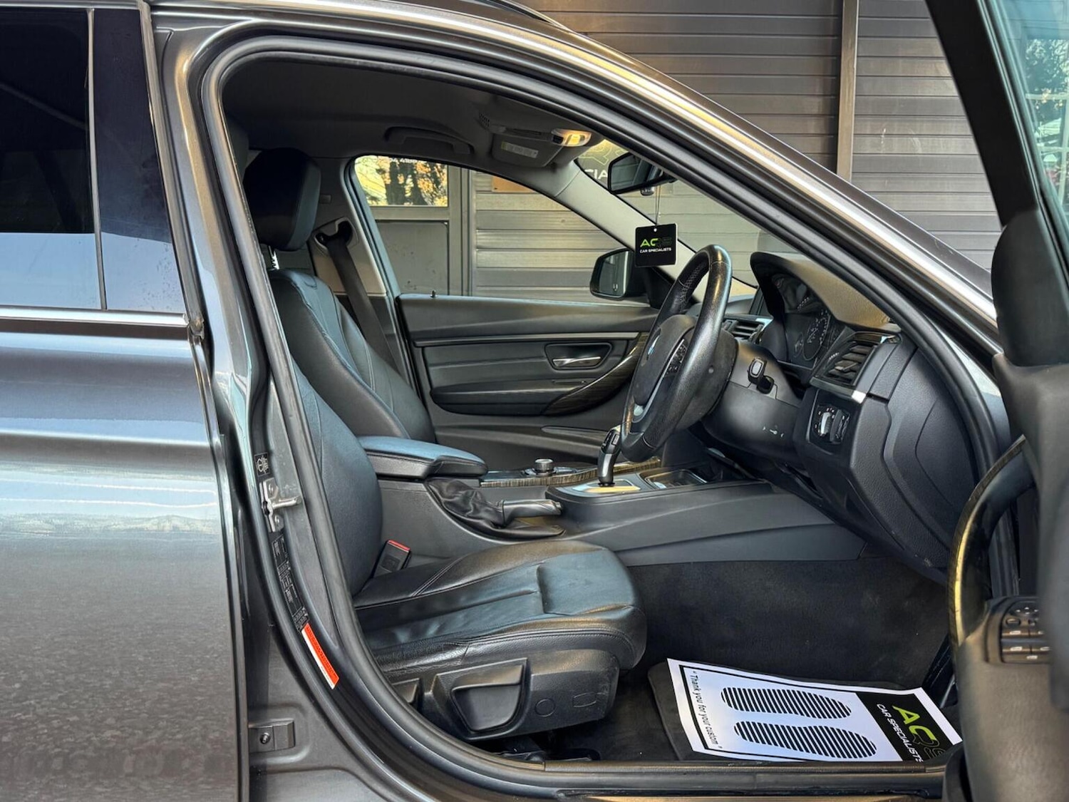 Used BMW 3 Series 2012 for sale - 77357314: Photo 19