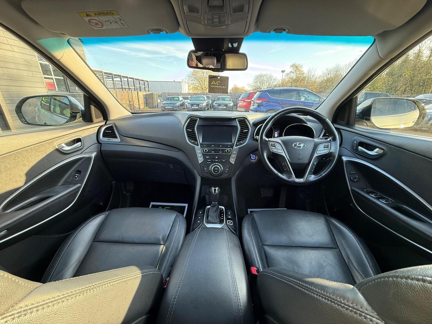 Used Hyundai Santa Fe 2016 for sale - 76662726: Photo 2