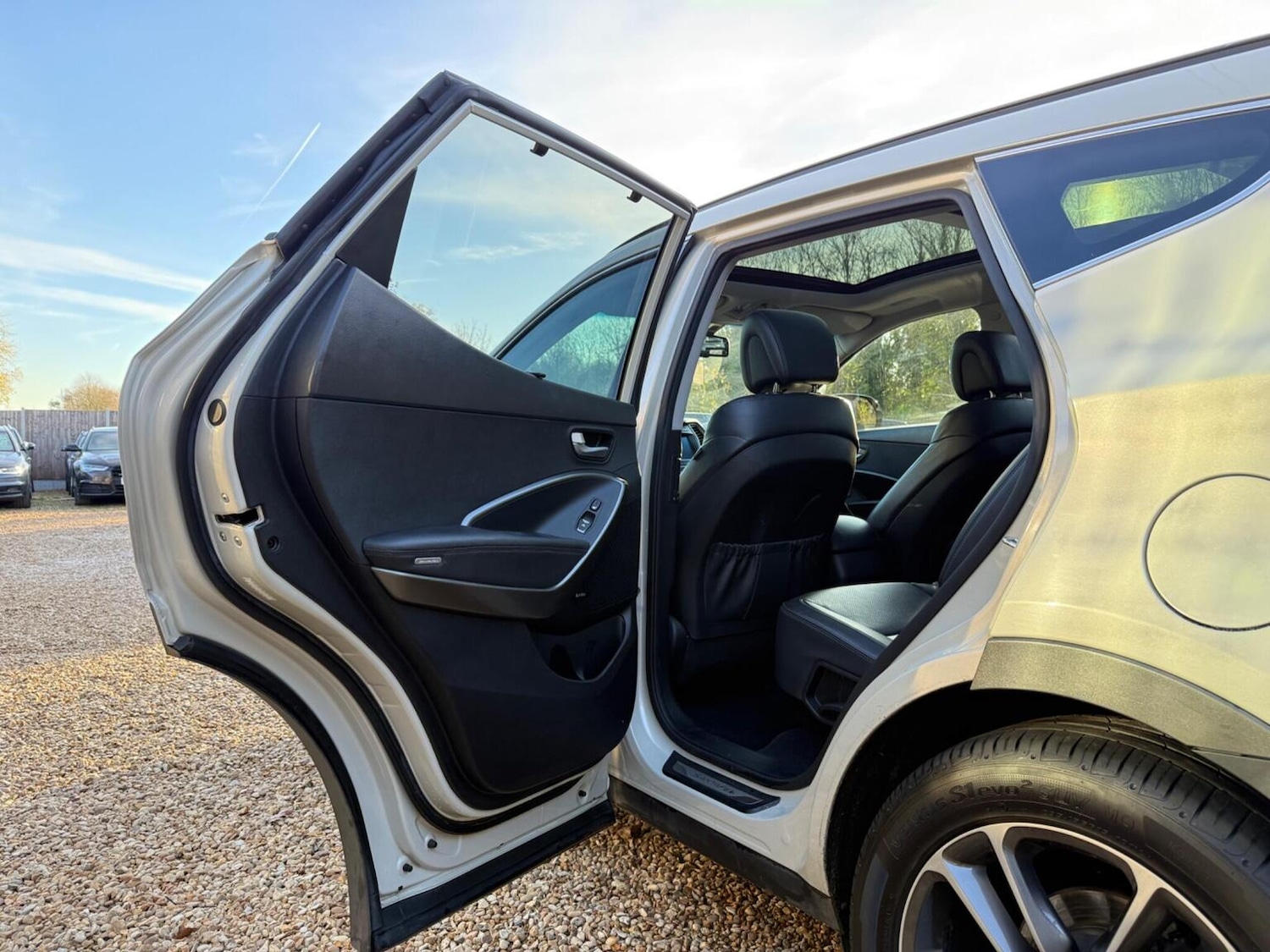 Used Hyundai Santa Fe 2016 for sale - 76662726: Photo 31