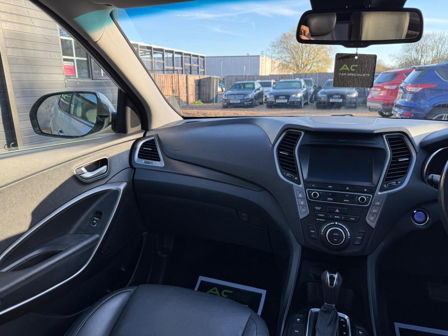 Used Hyundai Santa Fe 2016 for sale - 76662726: Photo 41