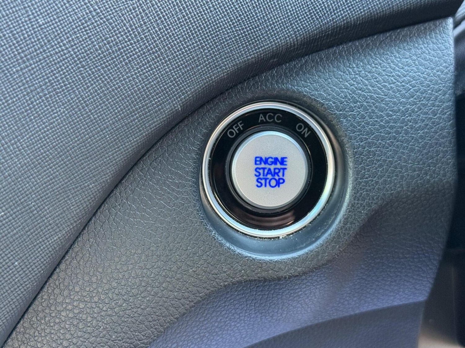 Used Hyundai Santa Fe 2016 for sale - 76662726: Photo 50