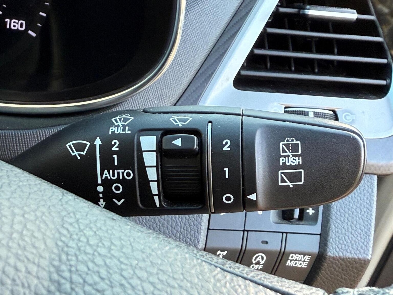 Used Hyundai Santa Fe 2016 for sale - 76662726: Photo 52