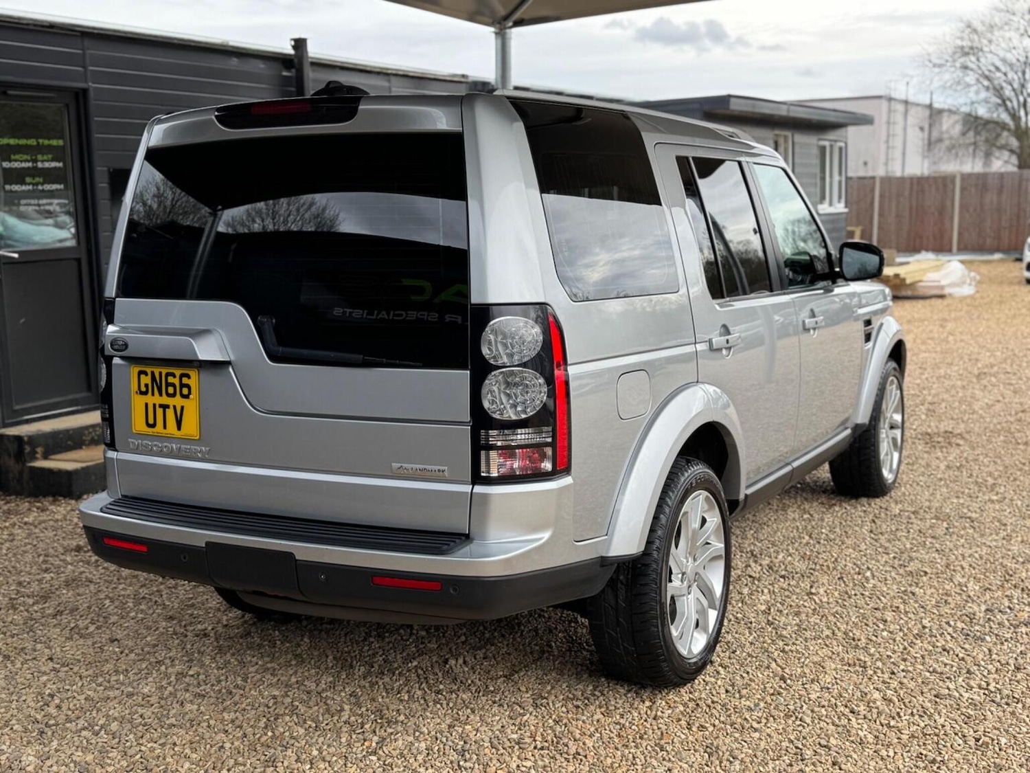 Used Land Rover Discovery 4 2016 for sale - 77707151: Photo 18