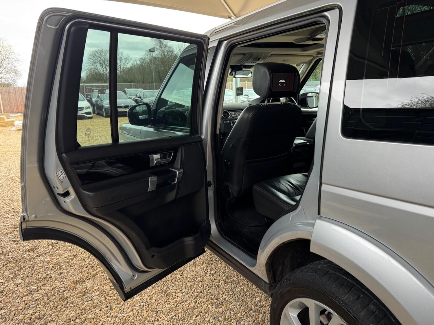 Used Land Rover Discovery 4 2016 for sale - 77707151: Photo 46