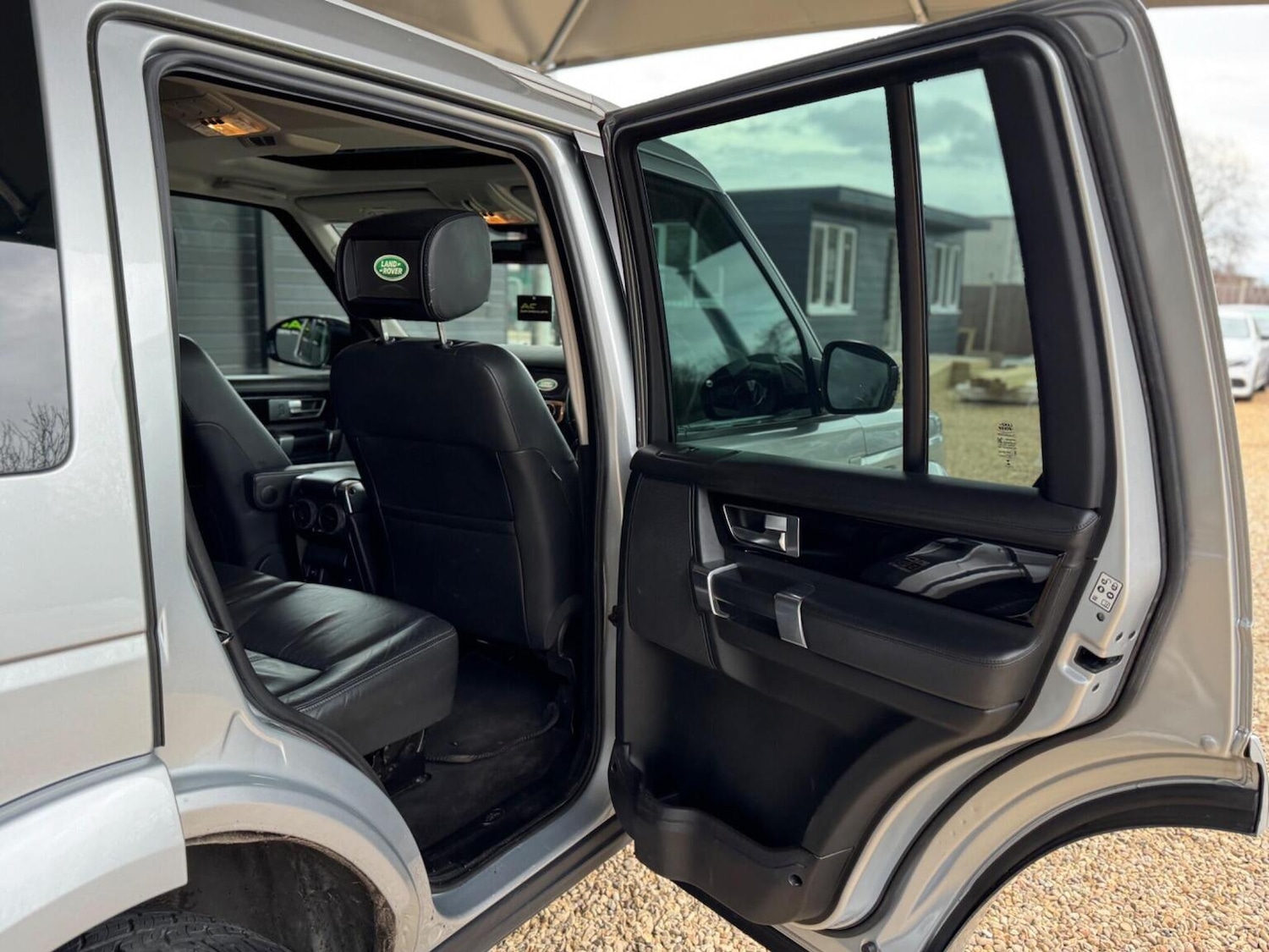 Used Land Rover Discovery 4 2016 for sale - 77707151: Photo 56