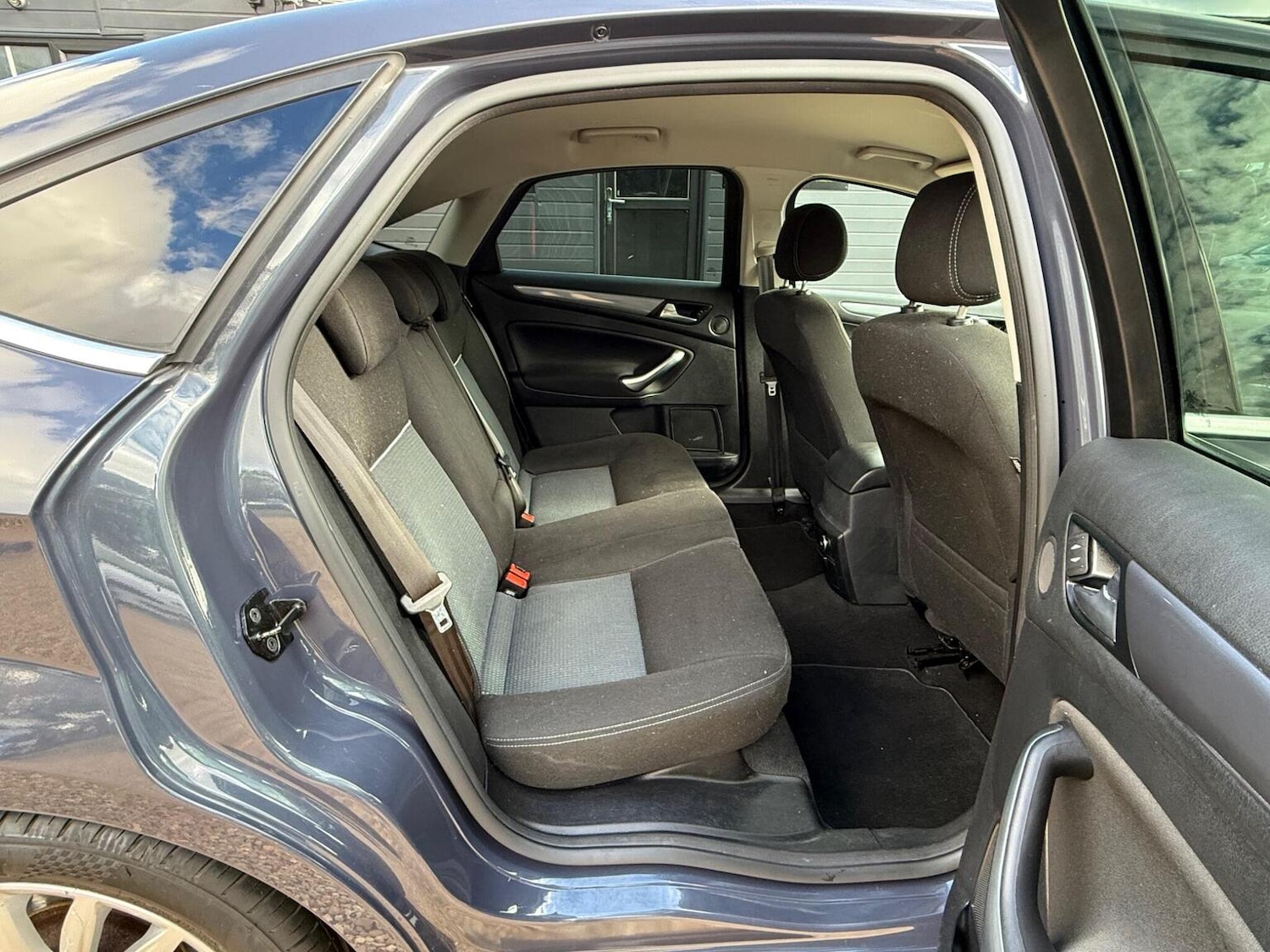 Used Ford Mondeo 2012 for sale - 76293151: Photo 25