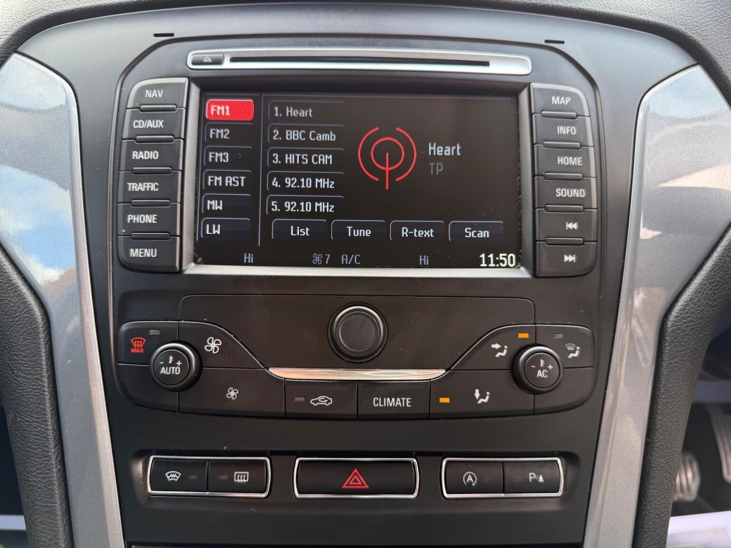 Used Ford Mondeo 2012 for sale - 76293151: Photo 43