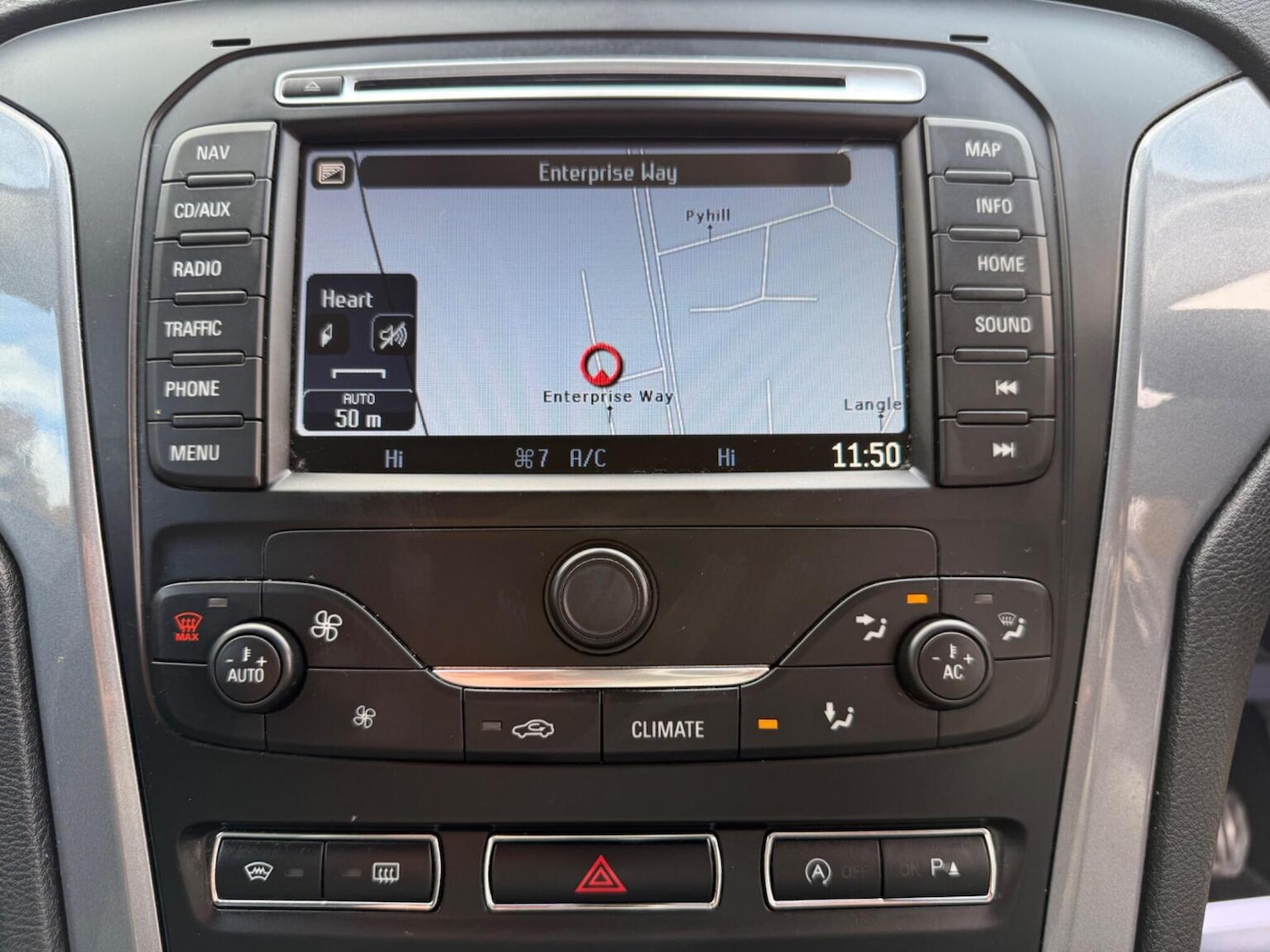 Used Ford Mondeo 2012 for sale - 76293151: Photo 44