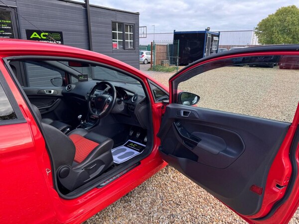 Used Ford Fiesta 2014 for sale - 74671120: Photo 20