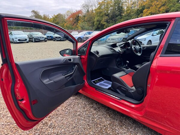 Used Ford Fiesta 2014 for sale - 74671120: Photo 29