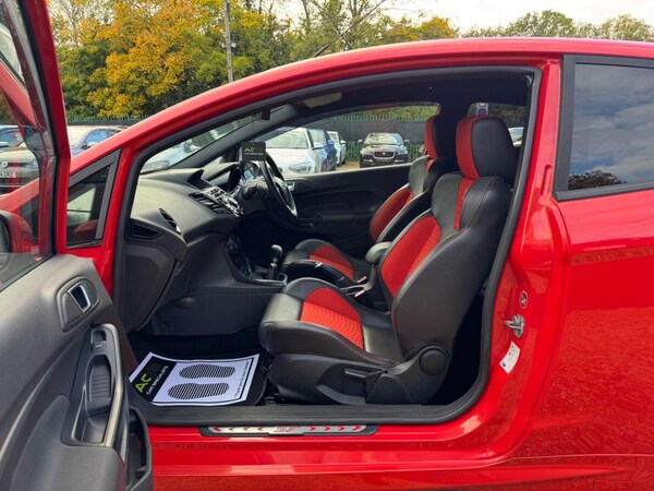Used Ford Fiesta 2014 for sale - 74671120: Photo 30