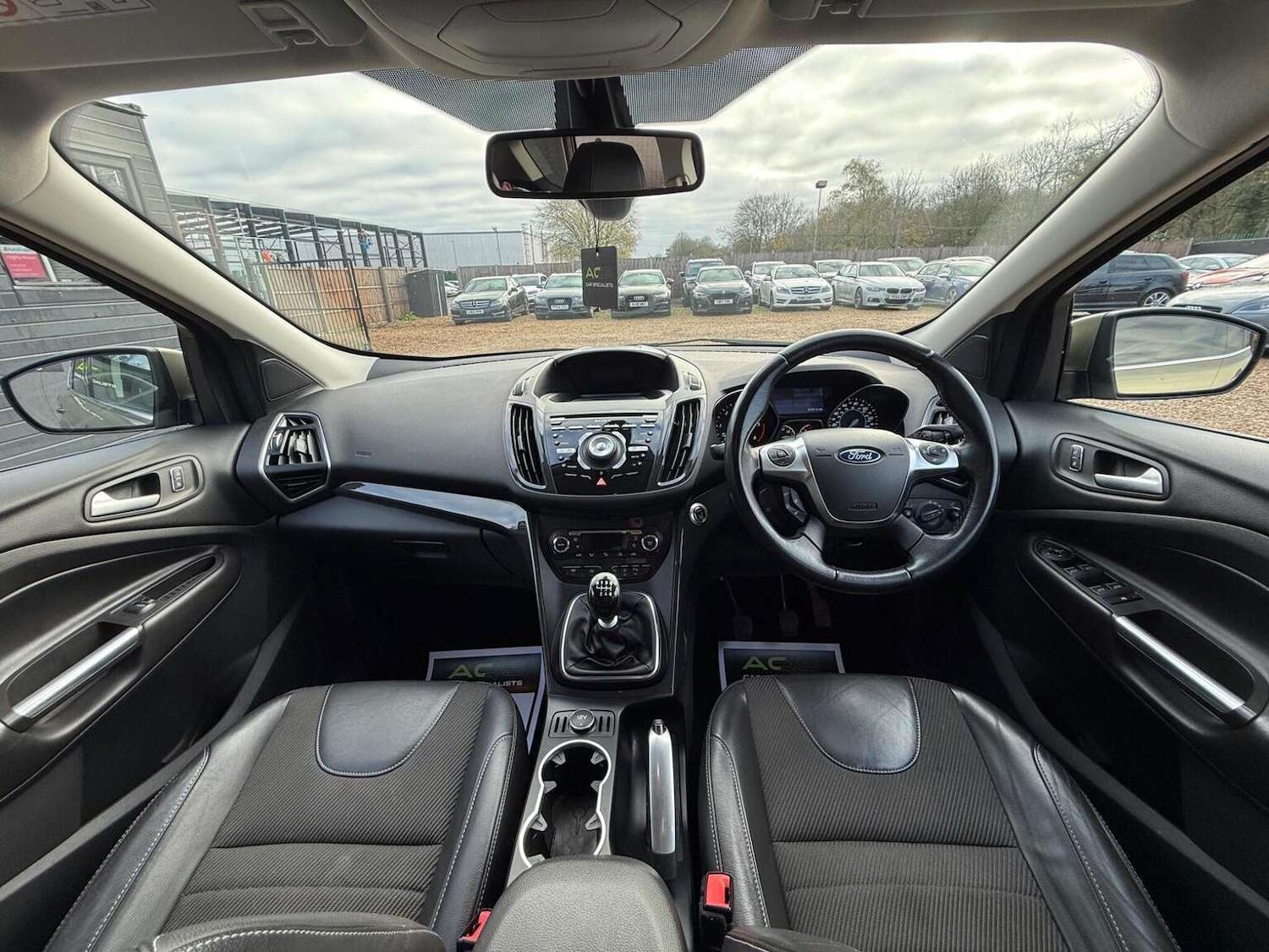 Used Ford Kuga 2015 for sale - 76687215: Photo 2