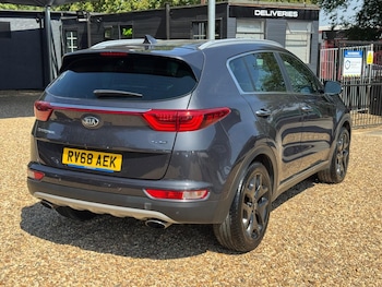 Used Kia Sportage 2018 for sale - 79542102: Photo