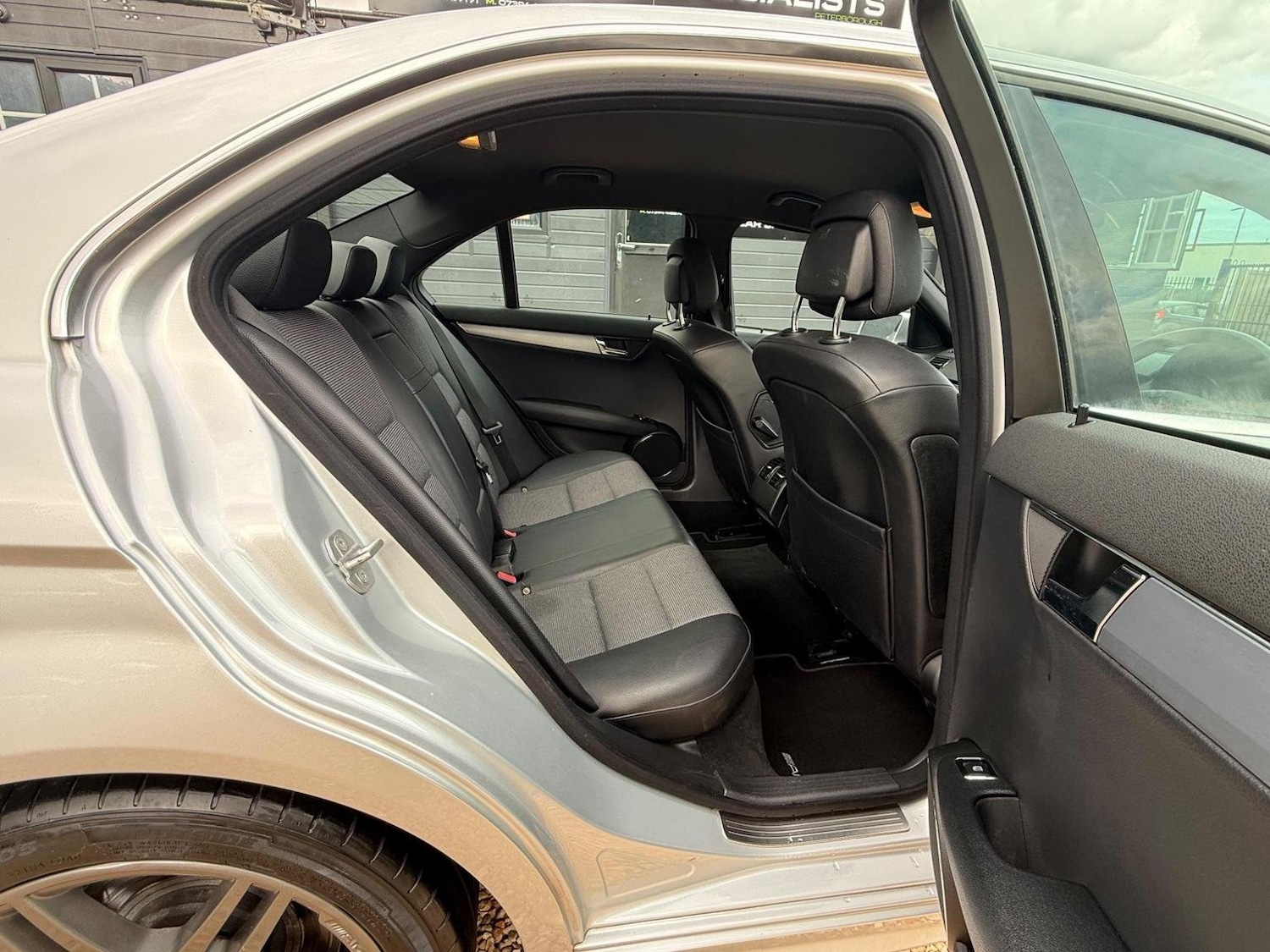 Used Mercedes-Benz C Class 2009 for sale - 76793088: Photo 25