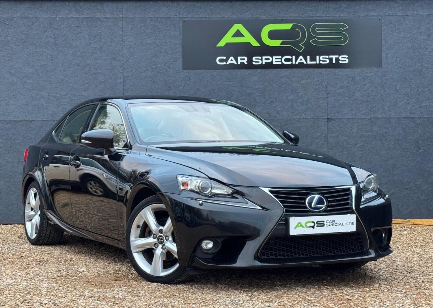 Used Lexus IS 2016 for sale - 76536706: Photo 1