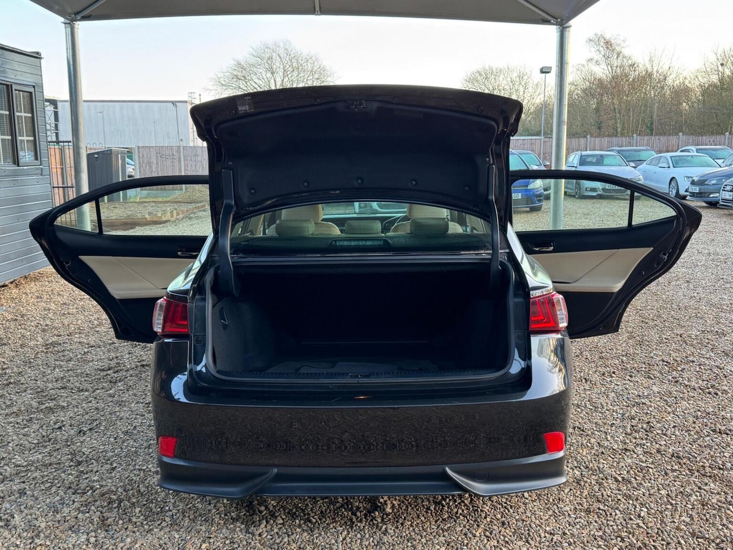 Used Lexus IS 2016 for sale - 76536706: Photo 26