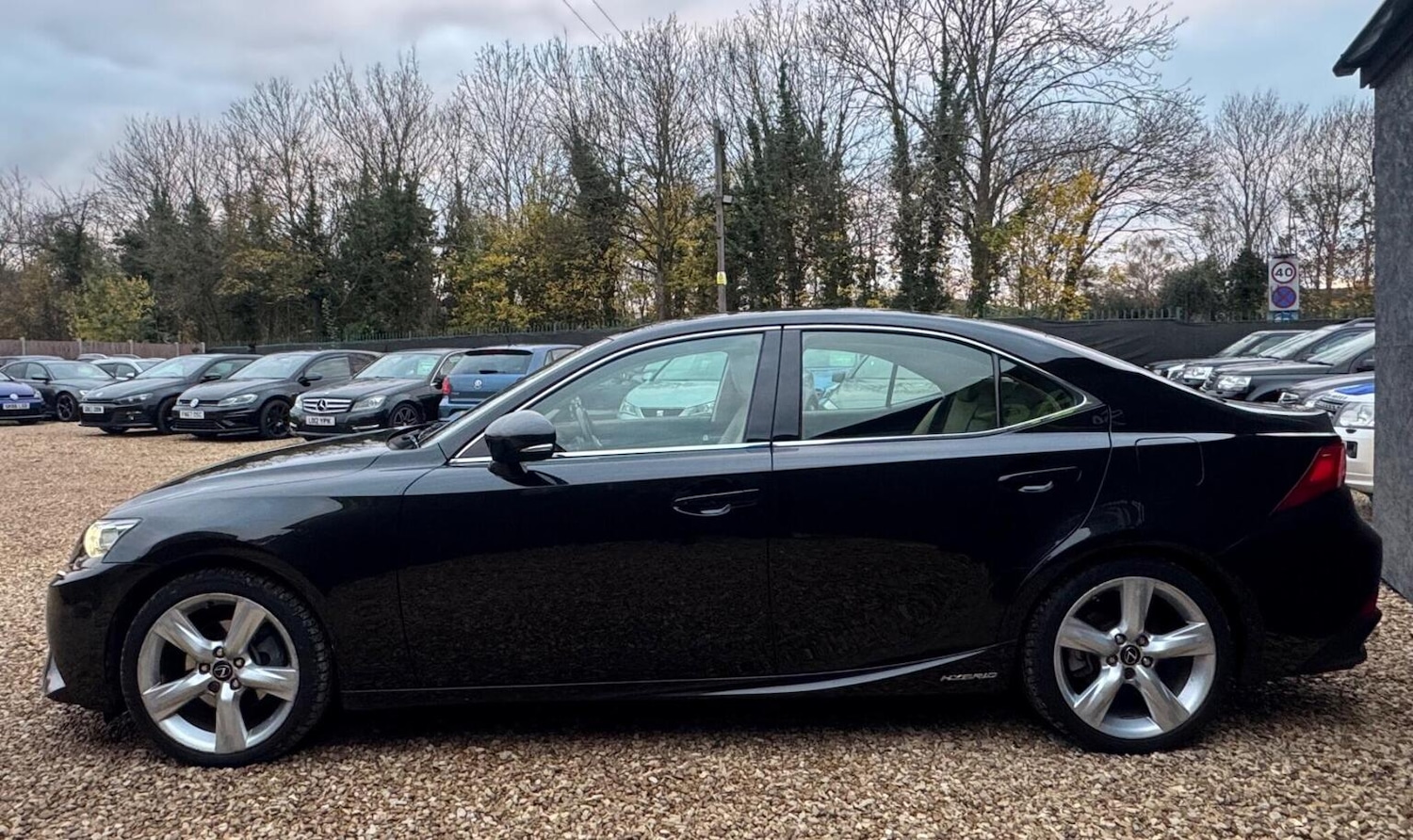 Used Lexus IS 2016 for sale - 76536706: Photo 3