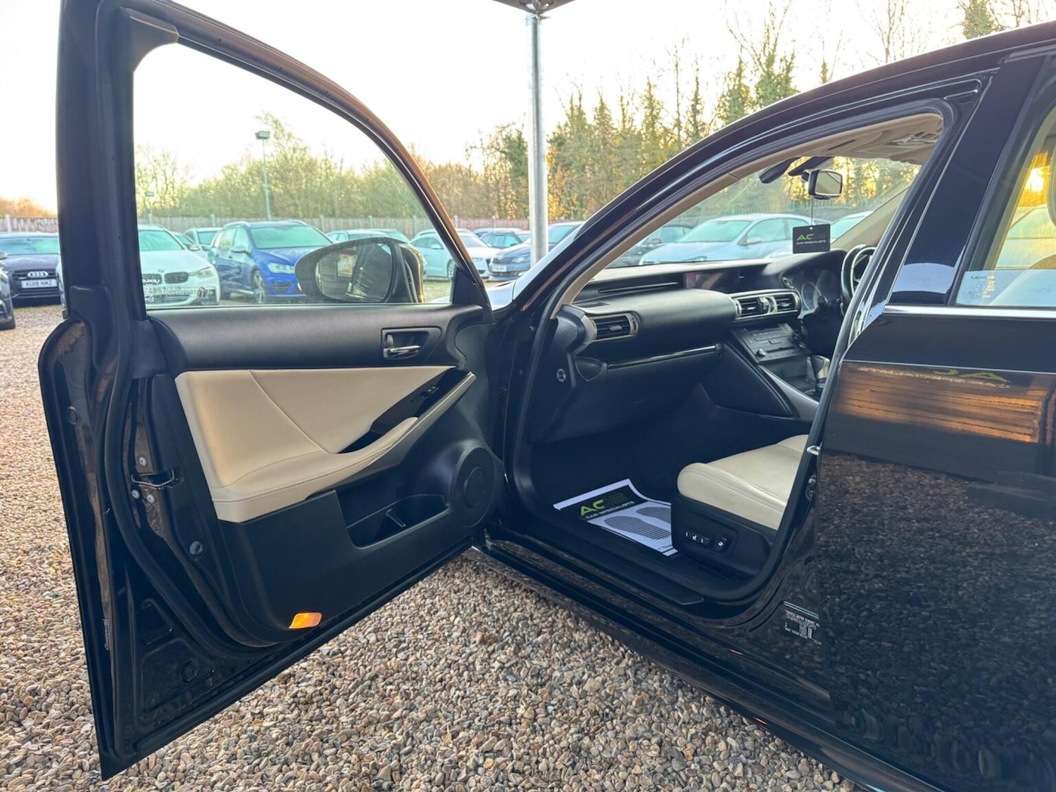 Used Lexus IS 2016 for sale - 76536706: Photo 33