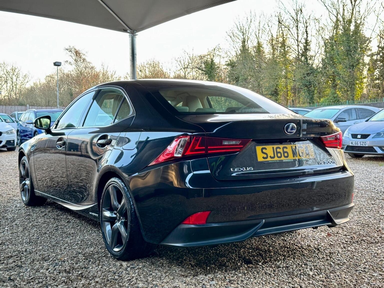 Used Lexus IS 2016 for sale - 76536706: Photo 7