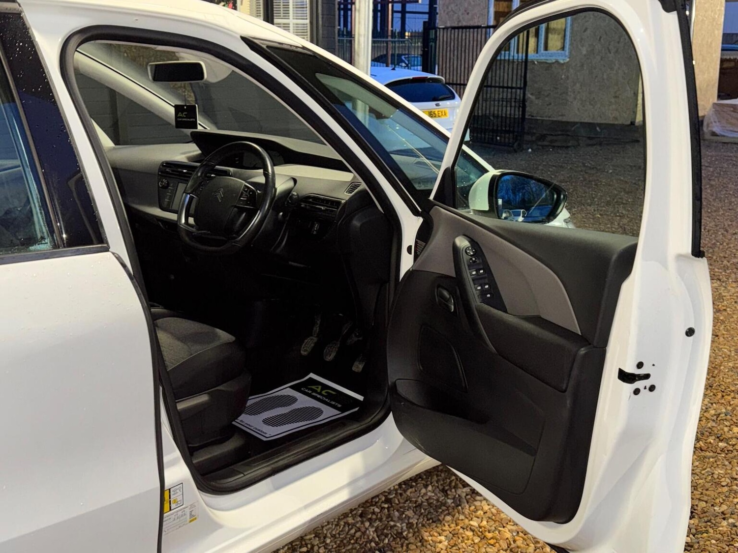 Used Citroen C4 Grand Picasso 2015 for sale - 77357313: Photo 15