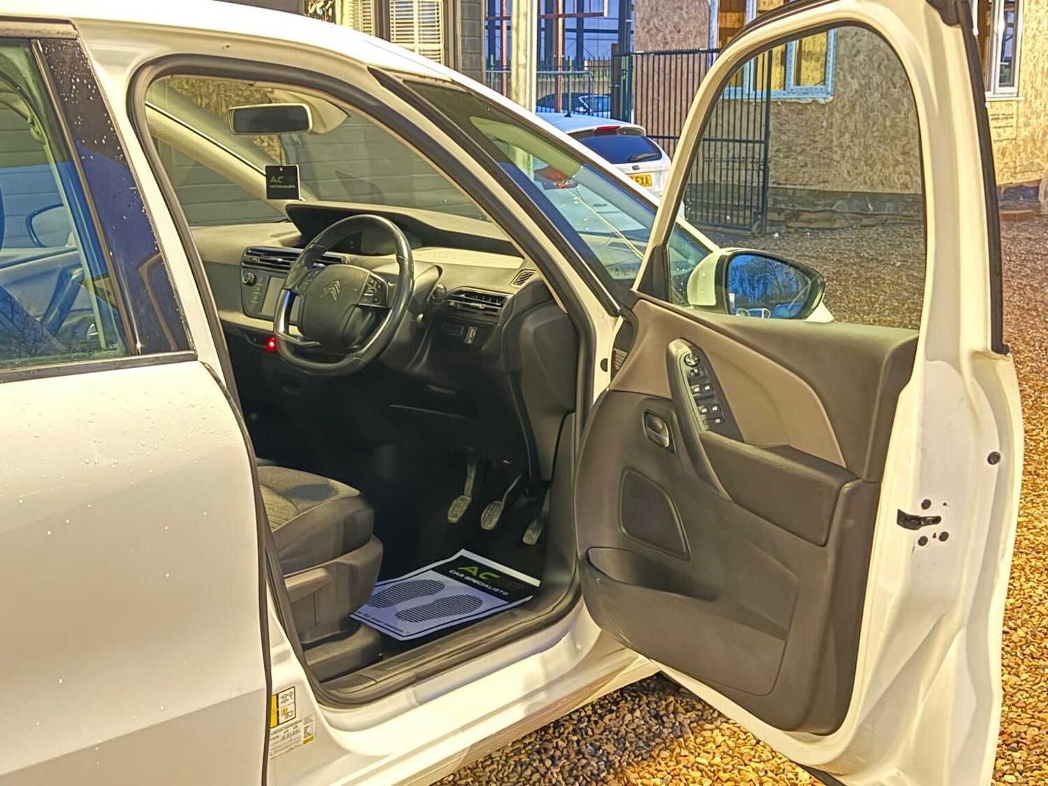 Used Citroen C4 Grand Picasso 2015 for sale - 77357313: Photo 16