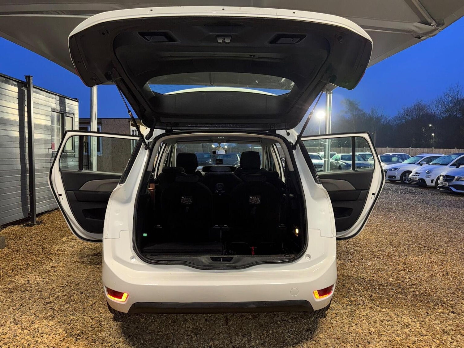 Used Citroen C4 Grand Picasso 2015 for sale - 77357313: Photo 24