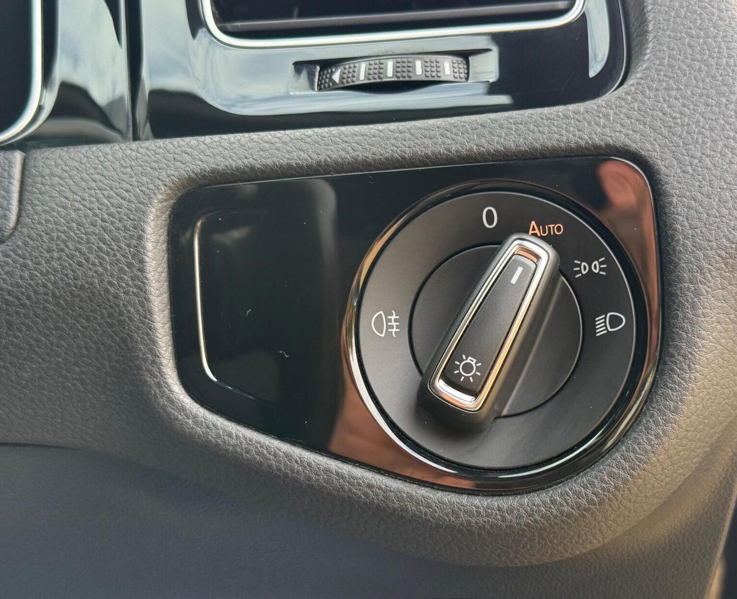 Used Volkswagen Golf 2017 for sale - 77464724: Photo 42