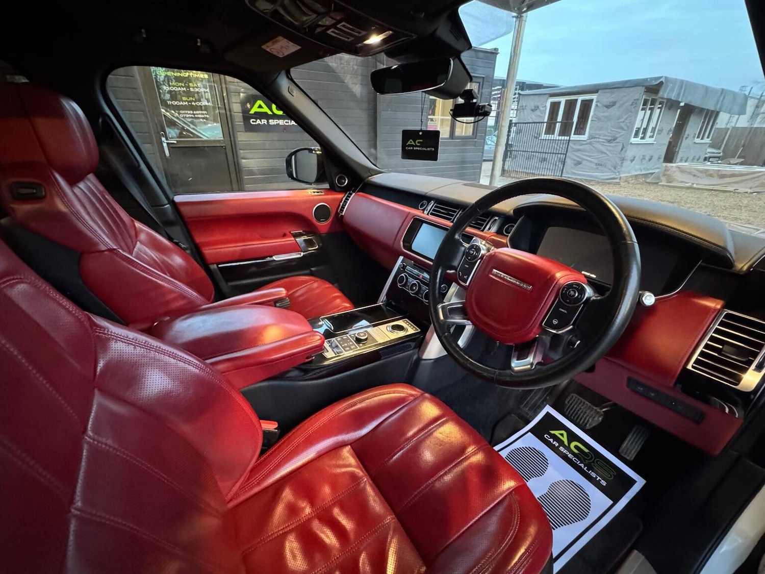 Used Land Rover Range Rover 2017 for sale - 77363636: Photo 2