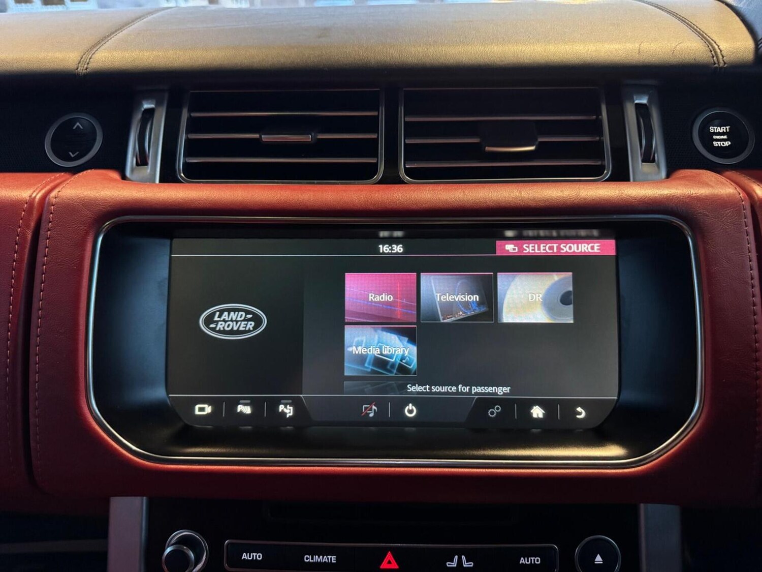 Used Land Rover Range Rover 2017 for sale - 77363636: Photo 55