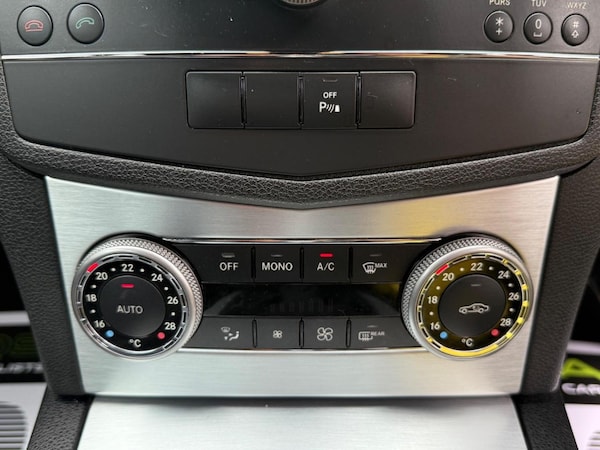 Used Mercedes-Benz C-Class 2009 for sale - 75282767: Photo 40