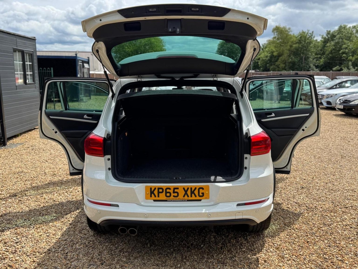 Vehicle 29