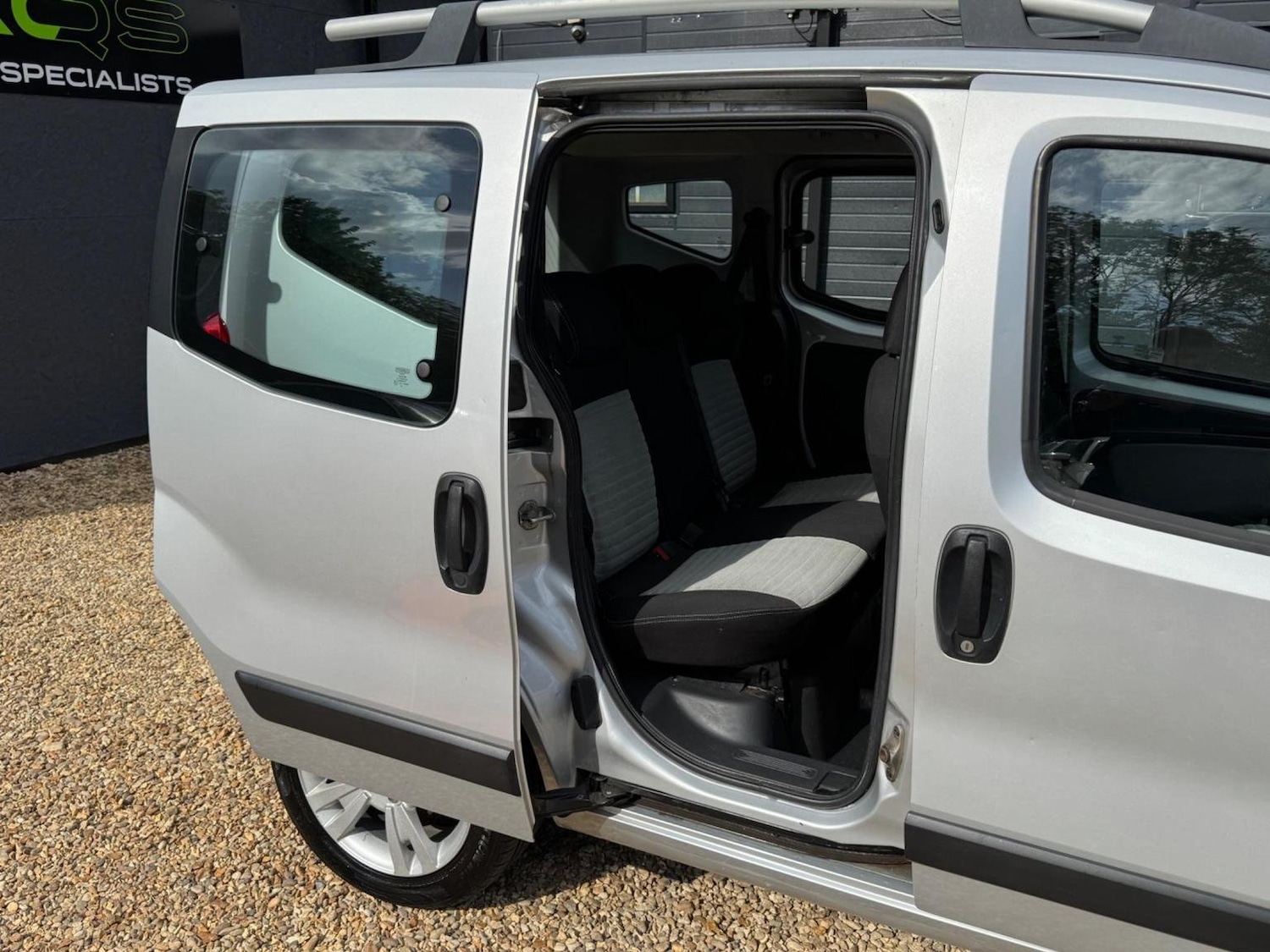 Vehicle 21