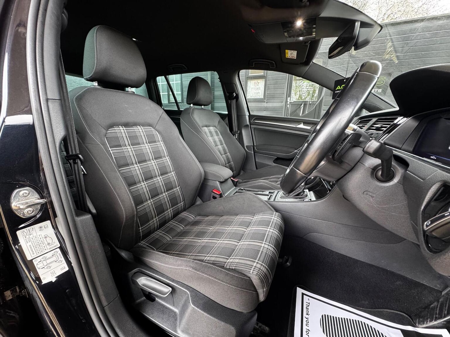 Used Volkswagen Golf 2019 for sale - 77774759: Photo 2