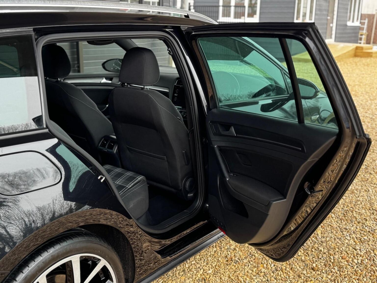 Used Volkswagen Golf 2019 for sale - 77774759: Photo 25