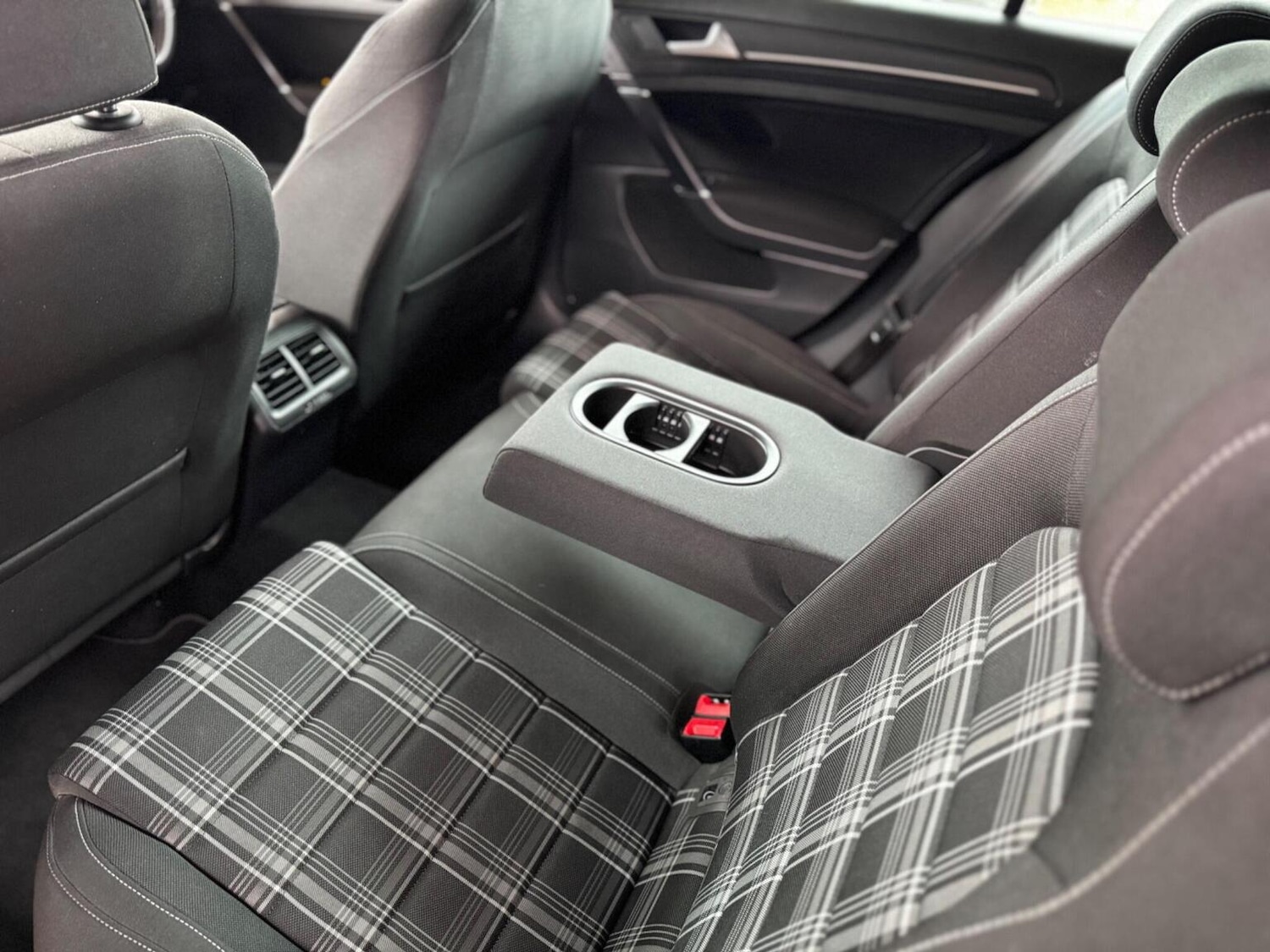 Used Volkswagen Golf 2019 for sale - 77774759: Photo 34