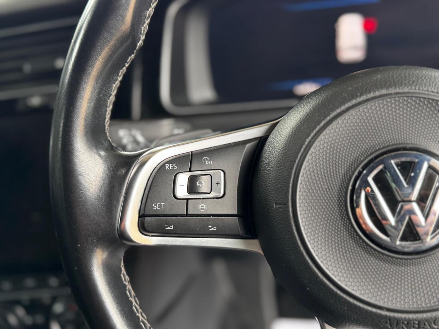 Used Volkswagen Golf 2019 for sale - 77774759: Photo 38