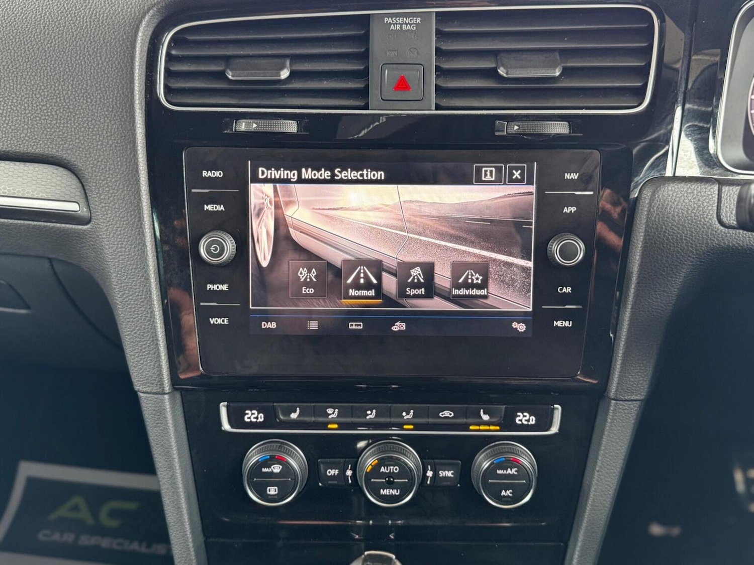 Used Volkswagen Golf 2019 for sale - 77774759: Photo 49