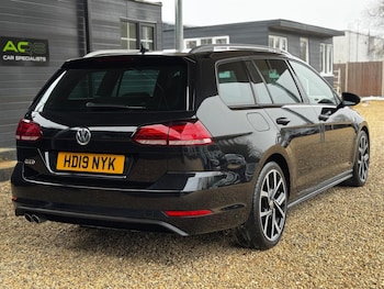 Used Volkswagen Golf 2019 for sale - 77774759: Photo