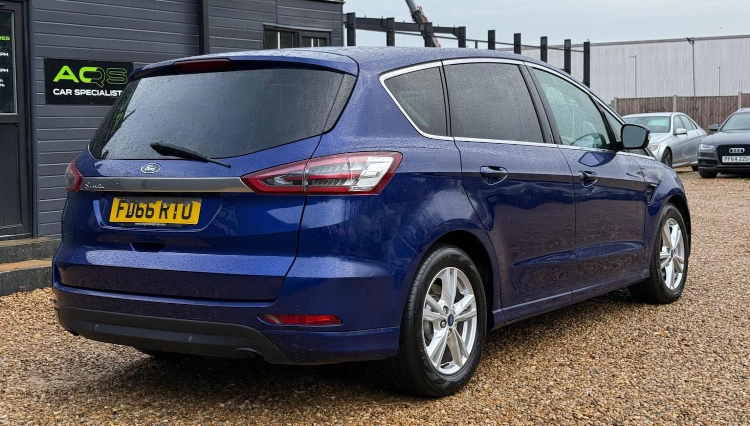 Used Ford S-Max 2016 for sale - 76618639: Photo 3
