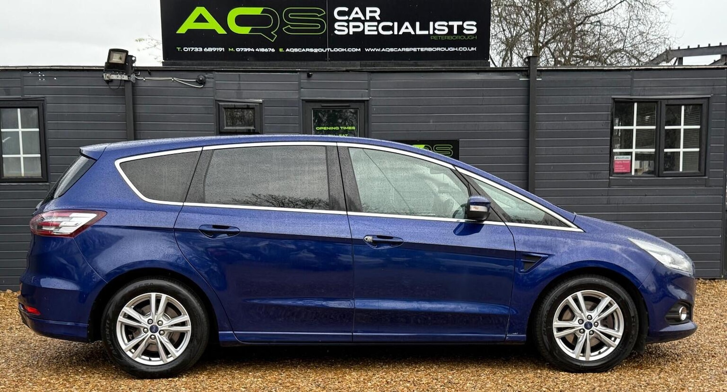 Used Ford S-Max 2016 for sale - 76618639: Photo 5