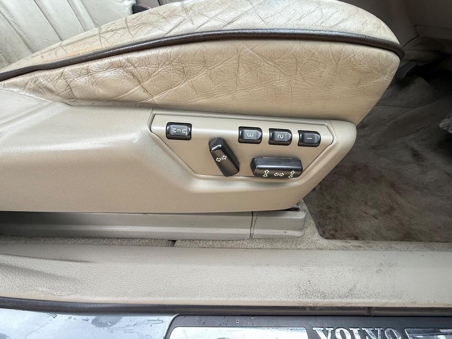 Used Volvo XC90 2005 for sale - 76041041: Photo 27